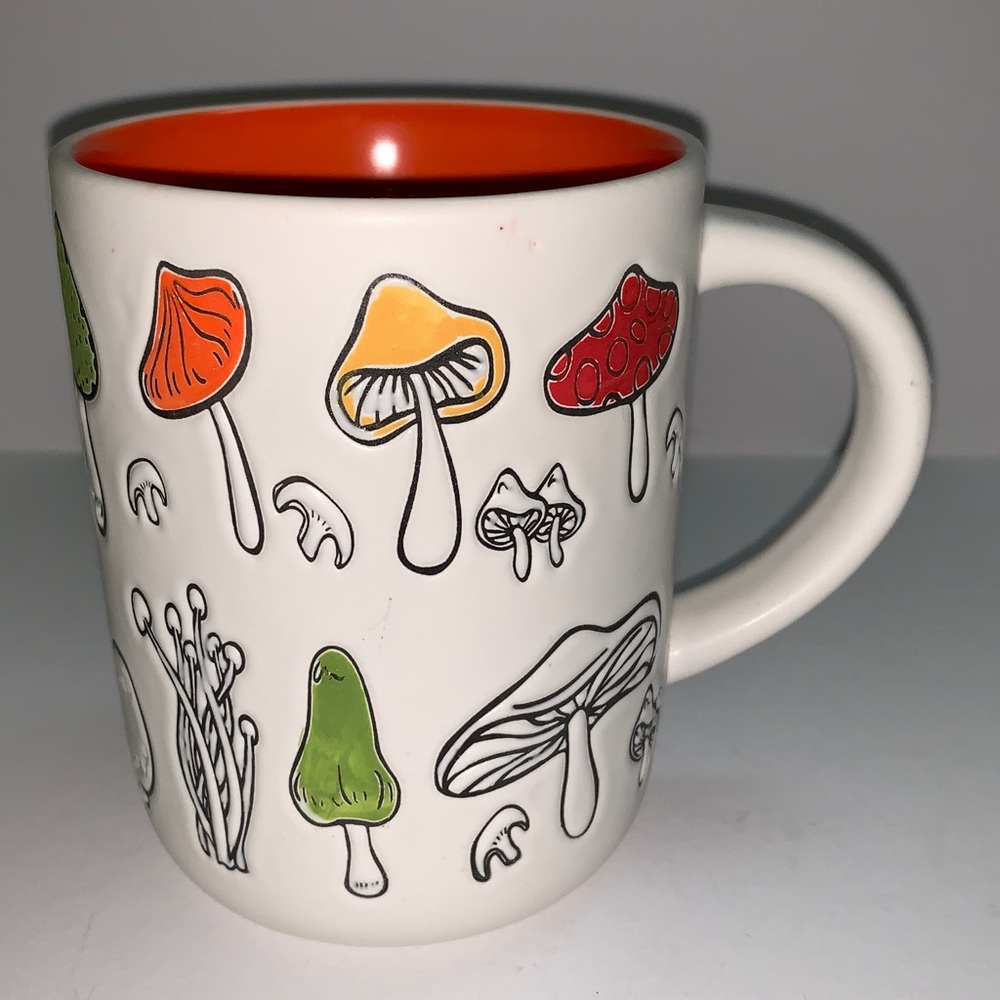 Stoneware Mug With Mushrooms 🍄🍄‍🟫